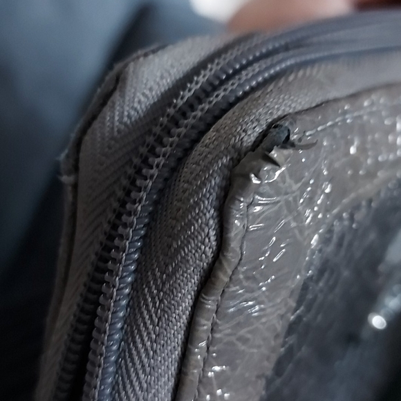 Guess Clutch - Picture 5 of 5